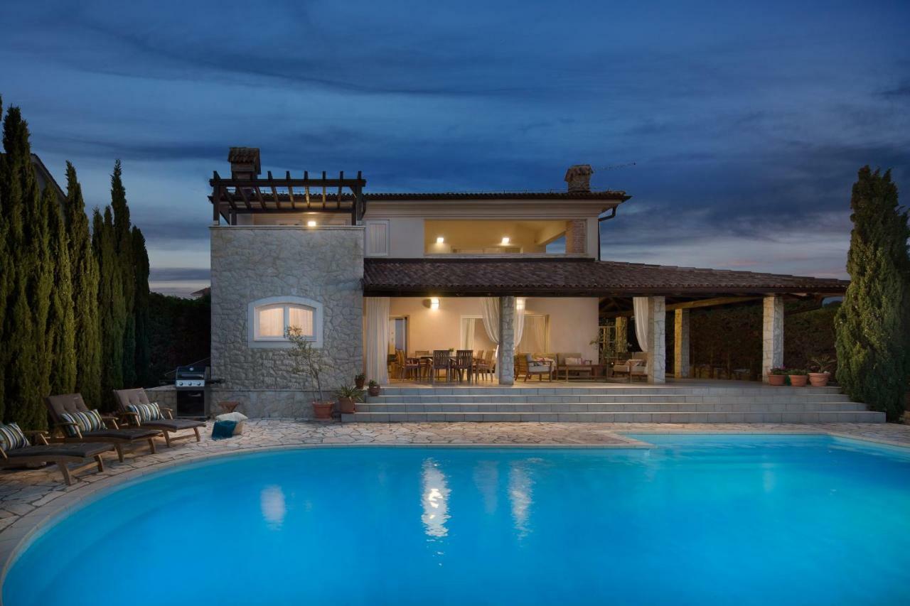 Villa Pag มันเดร ภายนอก รูปภาพ